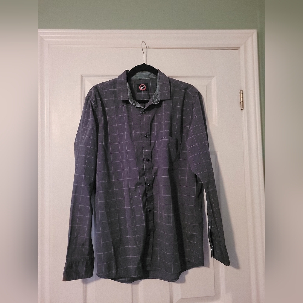 Mens Snap Closure Top size Medium